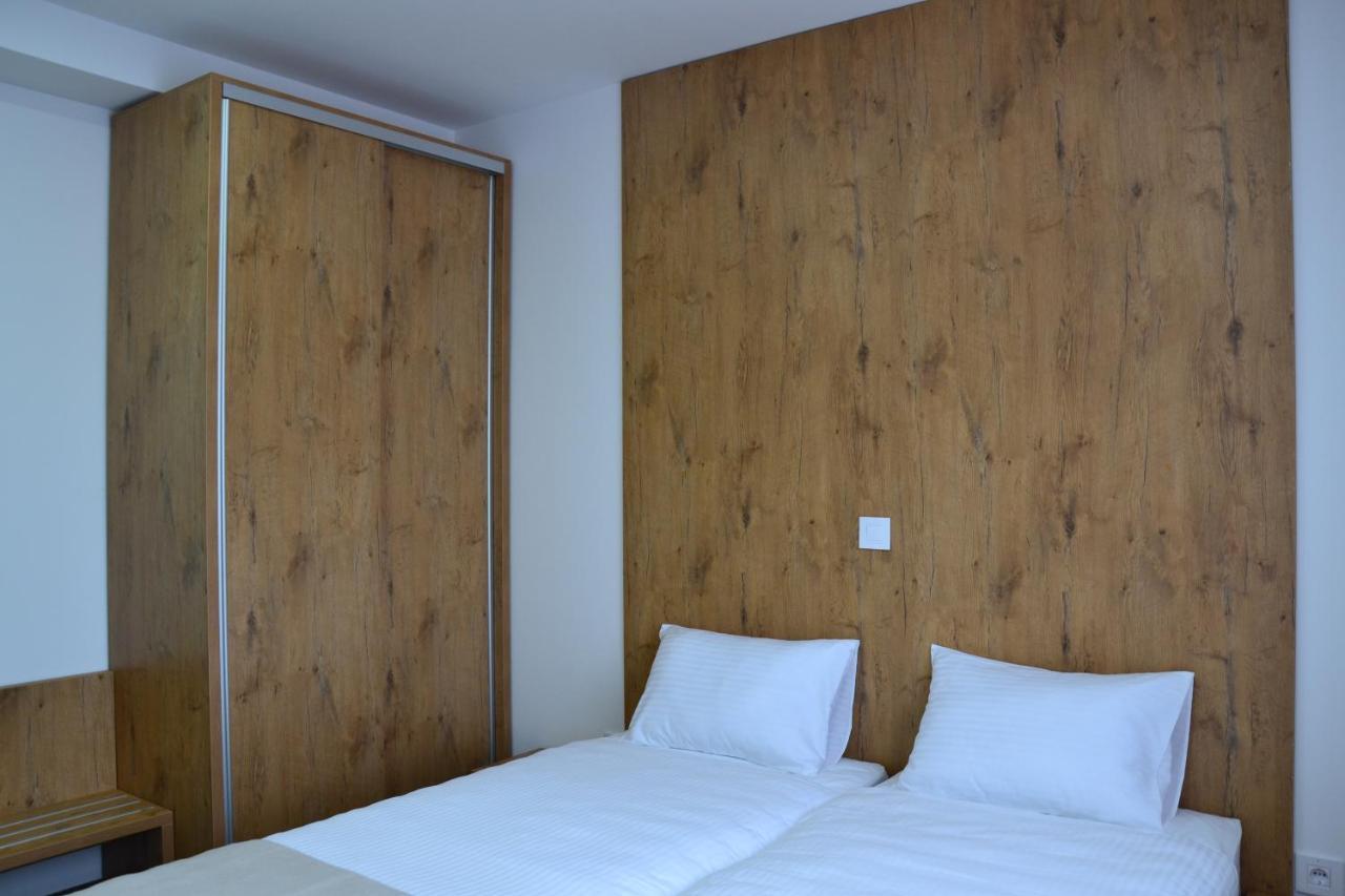 Apartmán Atos Centar Celinac Exteriér fotografie