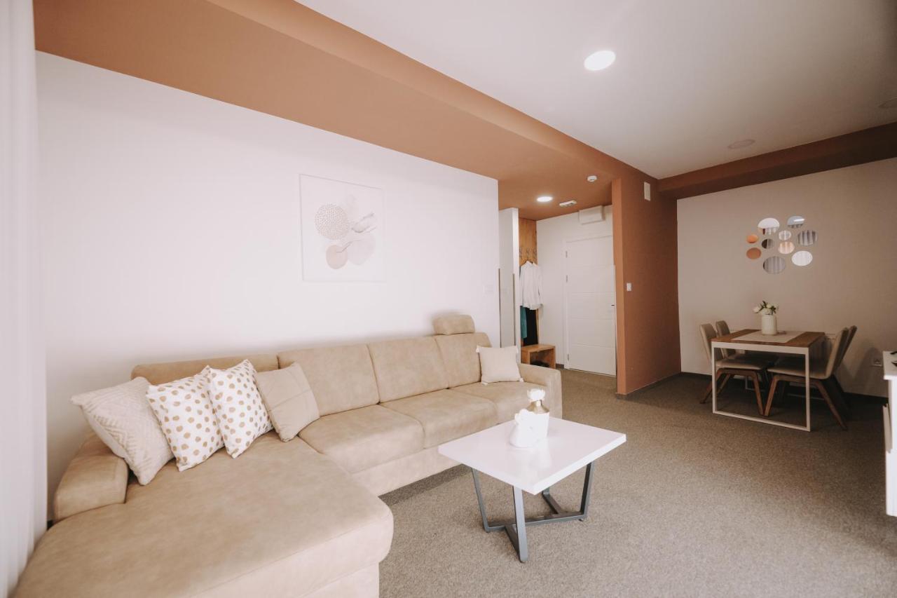 Apartmán Atos Centar Celinac Exteriér fotografie