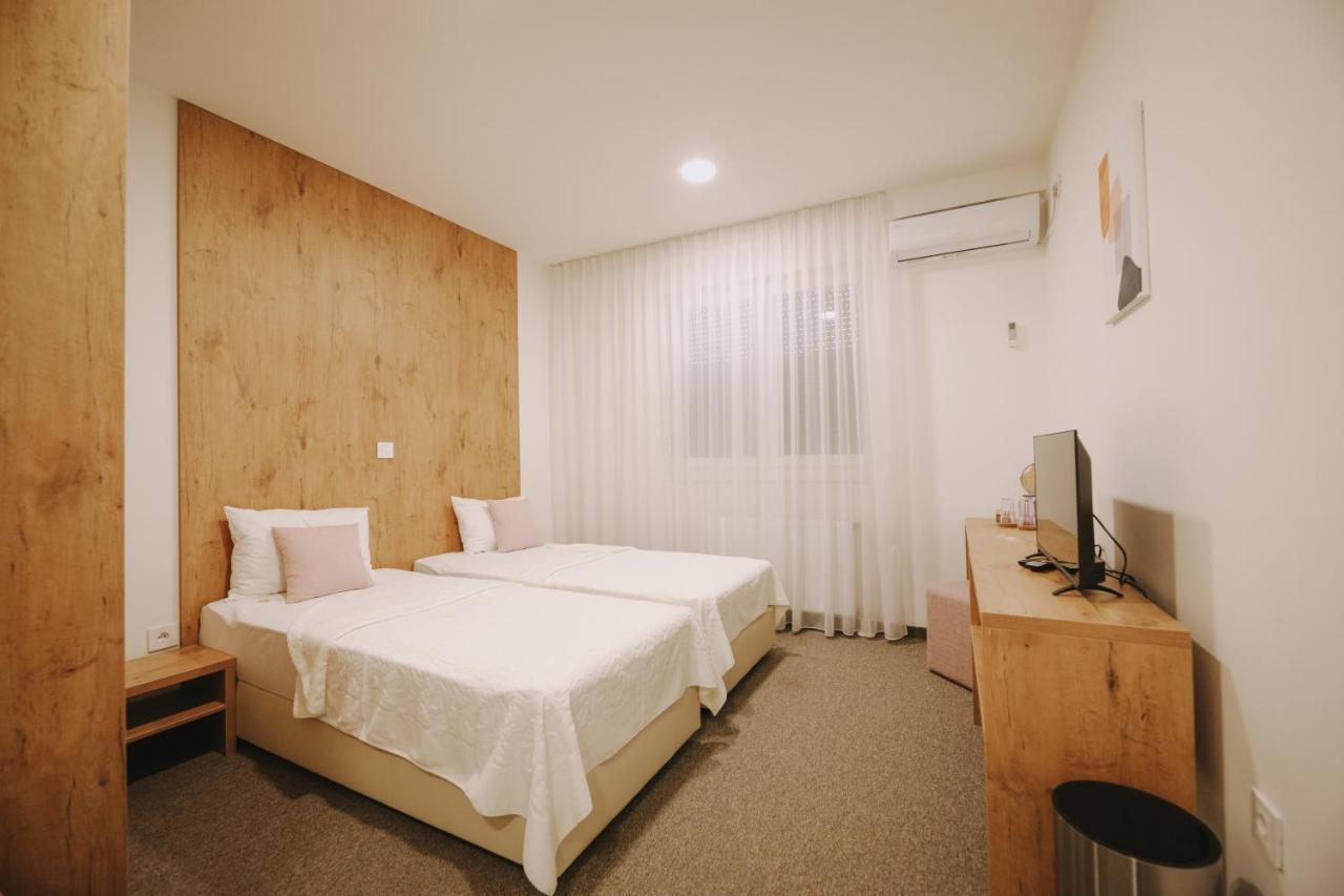 Apartmán Atos Centar Celinac Exteriér fotografie